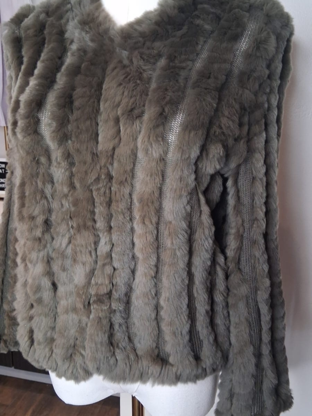 Heartloom Rosa Genuine Rex Rabbit Fur Ribbed Knit Jacket — Size Small - Picture 3 of 8